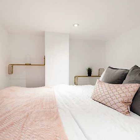 Stylish Hyde Park Apartment Лондон Екстер'єр фото