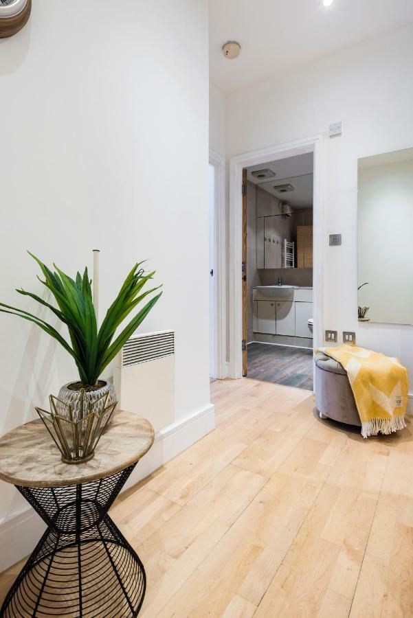 Stylish Hyde Park Apartment Лондон Екстер'єр фото